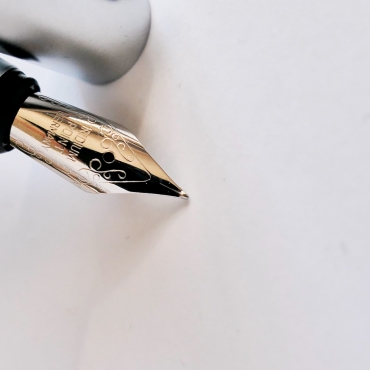 Is listening to Hadiths from a scholar a general Ijazah?