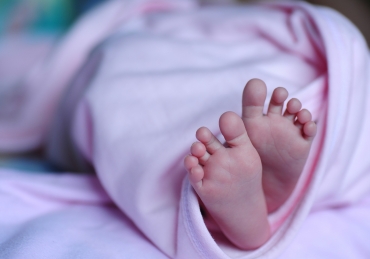 Adhan of Fajr for new-born baby