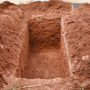 Did Umar bury his daughter alive?