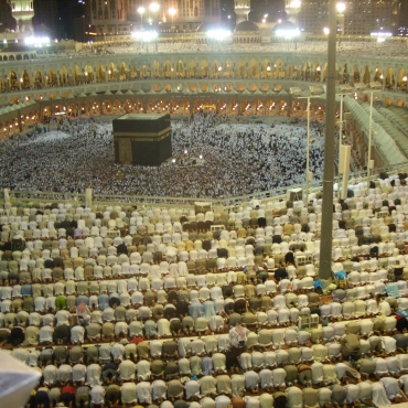 Person travels to Jeddah for work then wishes to do Umrah