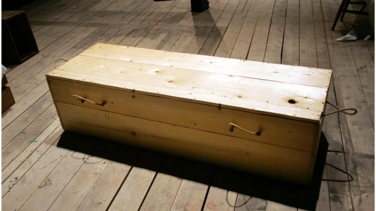 Tilting Covid-19 bodies in the coffin