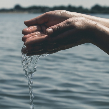 Is ablution necessary for he who cannot perform ablution himself?