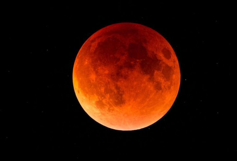 Lunar Eclipse Salah