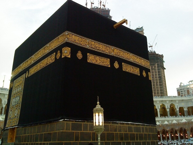Majority of Umrah Tawaf without ablution and now Hajj complete
