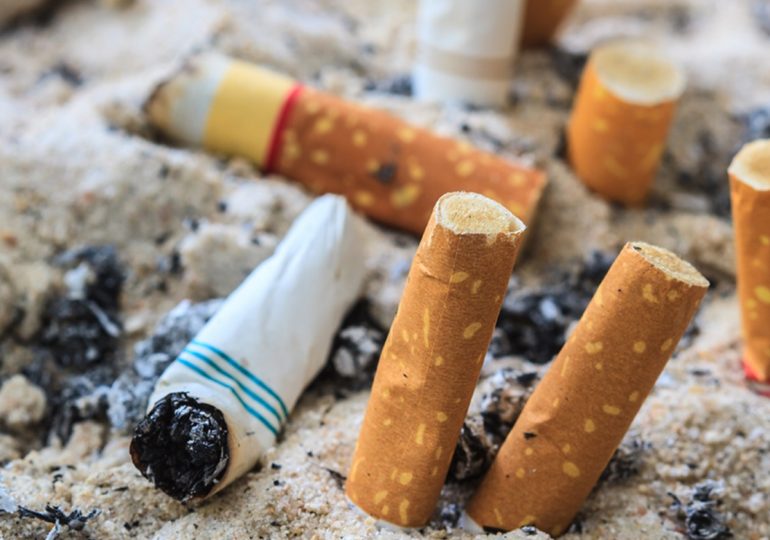 Does smoking cigarettes necessitate Kaffarah?